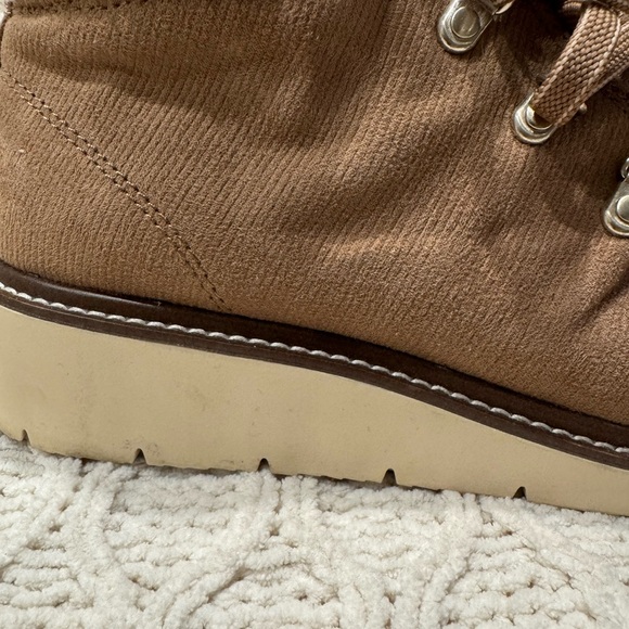 Dr. Scholl's Tan ankle boots with Be Energized Technology - Picture 4 of 10